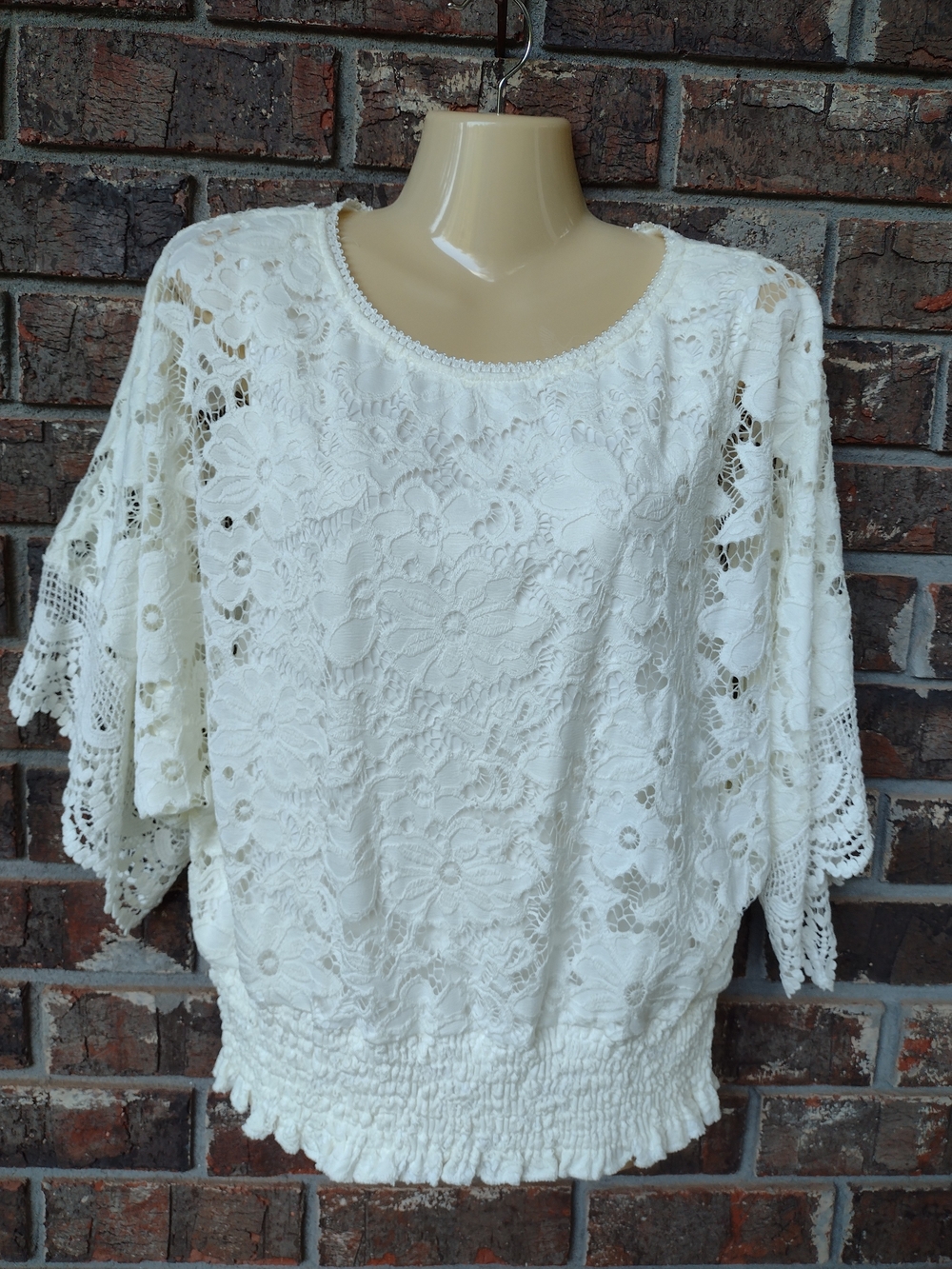 LAUREN MICHELLE Womens Sz M White Lace Floral Top 3/4Sleeves Elastic Waist Lined